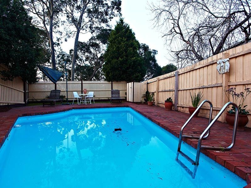 6 Glentower Drive, Glen Waverley VIC 3150