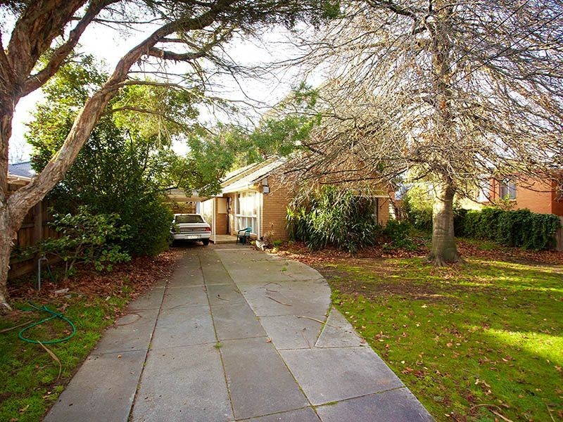 22 Shirley Avenue, Glen Waverley VIC 3150