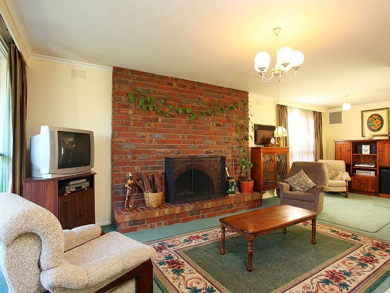 4 Westerfield Drive, Notting Hill VIC 3168