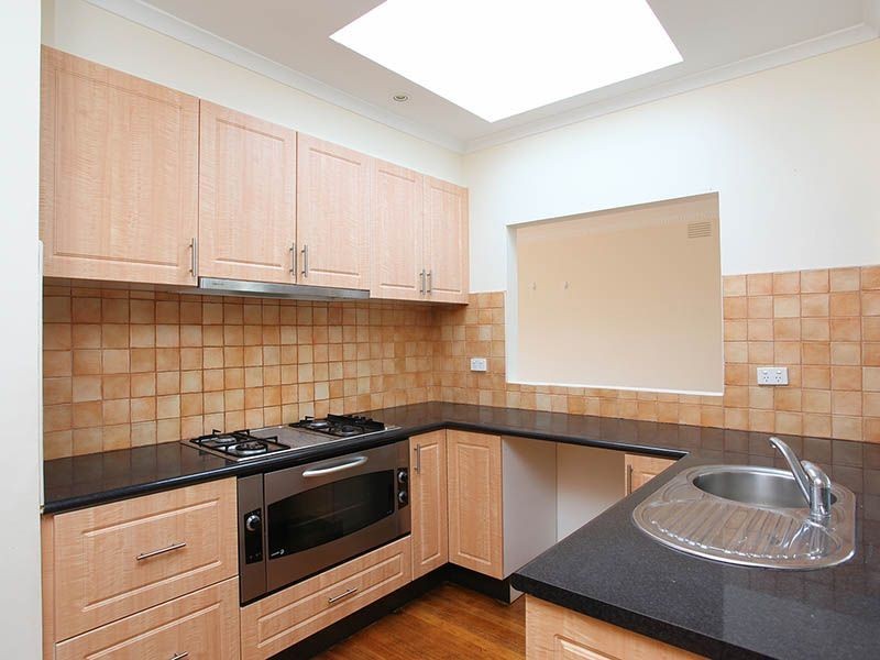 90 Ivanhoe Street, Glen Waverley VIC 3150