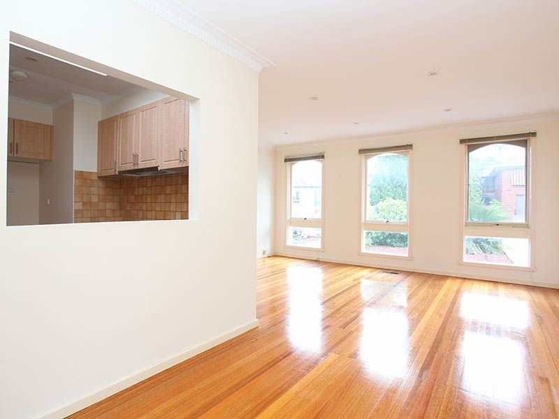 90 Ivanhoe Street, Glen Waverley VIC 3150