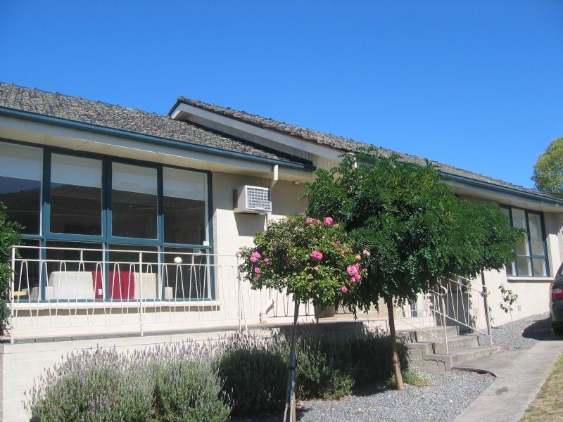 285 Gallaghers Road, Glen Waverley VIC 3150