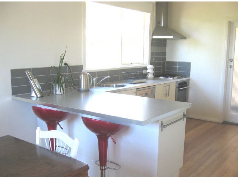 285 Gallaghers Road, Glen Waverley VIC 3150