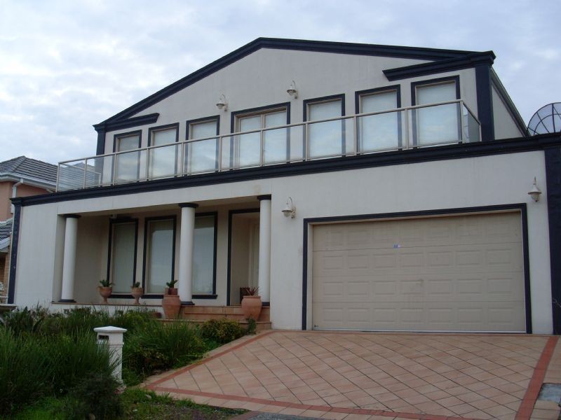2 Colley Grove, Glen Waverley VIC 3150