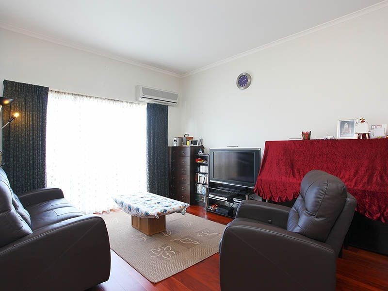 2/18 Tulloch Grove, Glen Waverley VIC 3150
