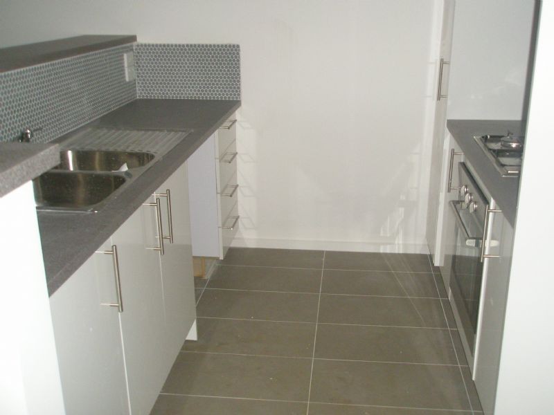 2/3 Saniky Street, Notting Hill VIC 3168