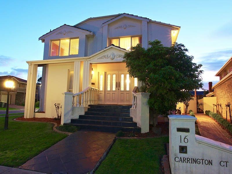 16 Carrington Court, Burwood East VIC 3151