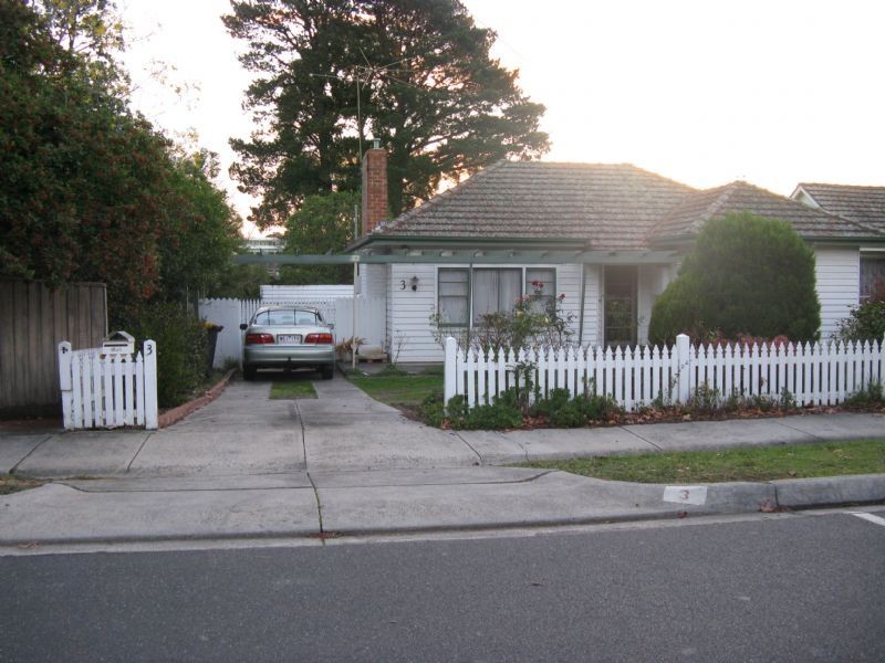 3 Dunscombe Avenue, Glen Waverley VIC 3150