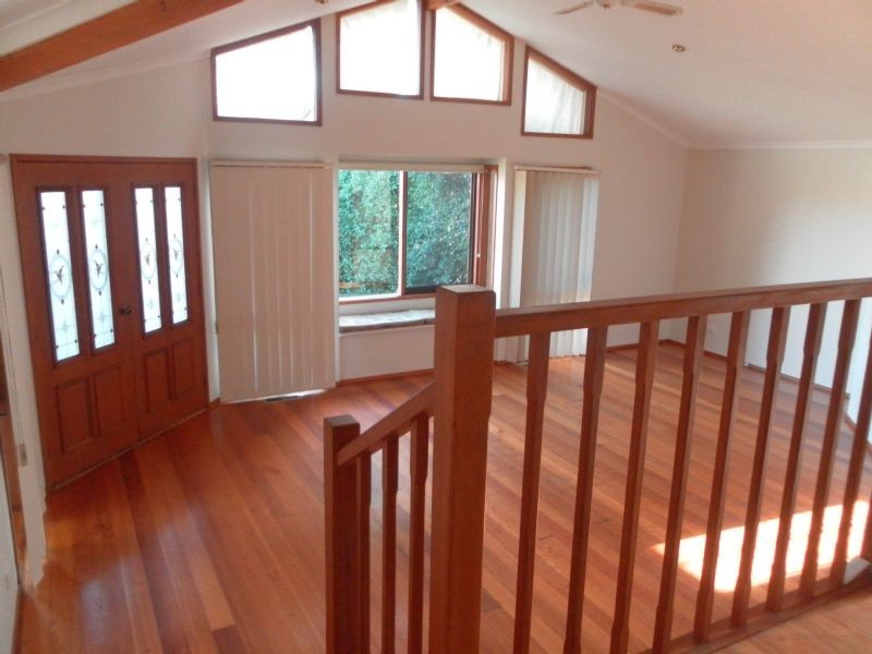 35 Kurrajong Road, Narre Warren North VIC 3804