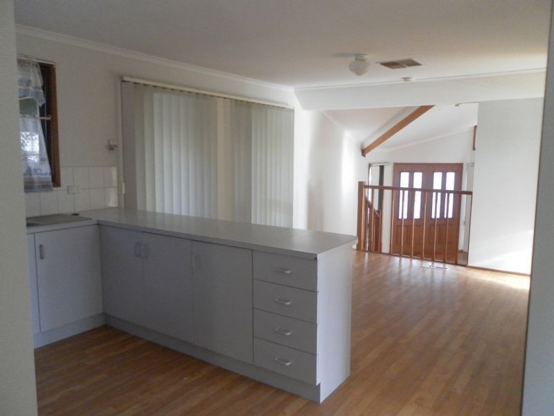 35 Kurrajong Road, Narre Warren North VIC 3804