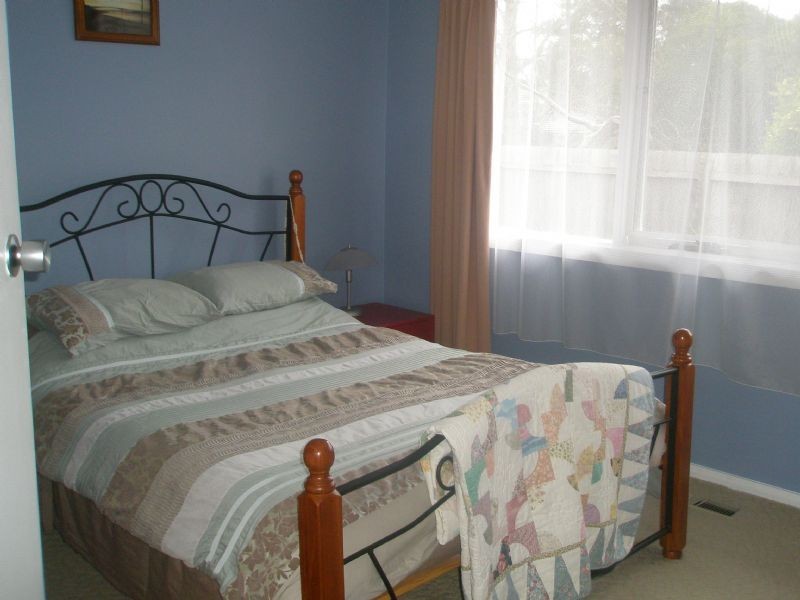 66 Watsons Road, Glen Waverley VIC 3150