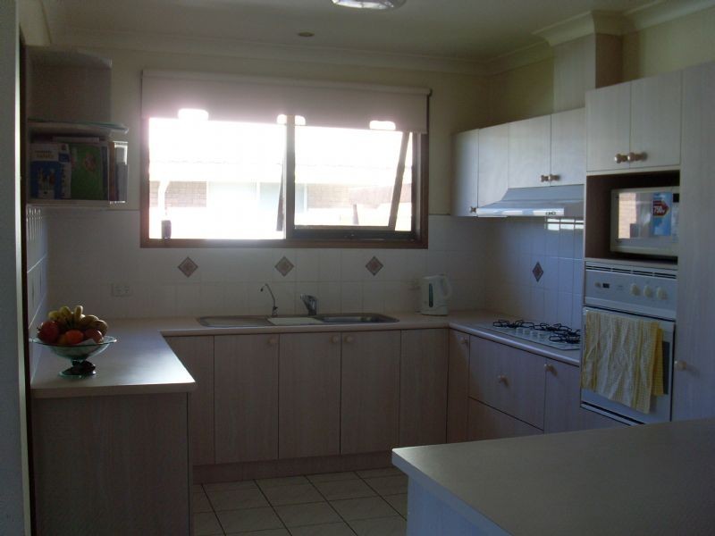 14 Guinevere Parade, Glen Waverley VIC 3150