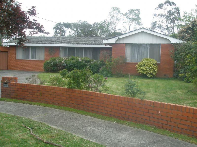 5 Amstel Court, Mount Waverley VIC 3149