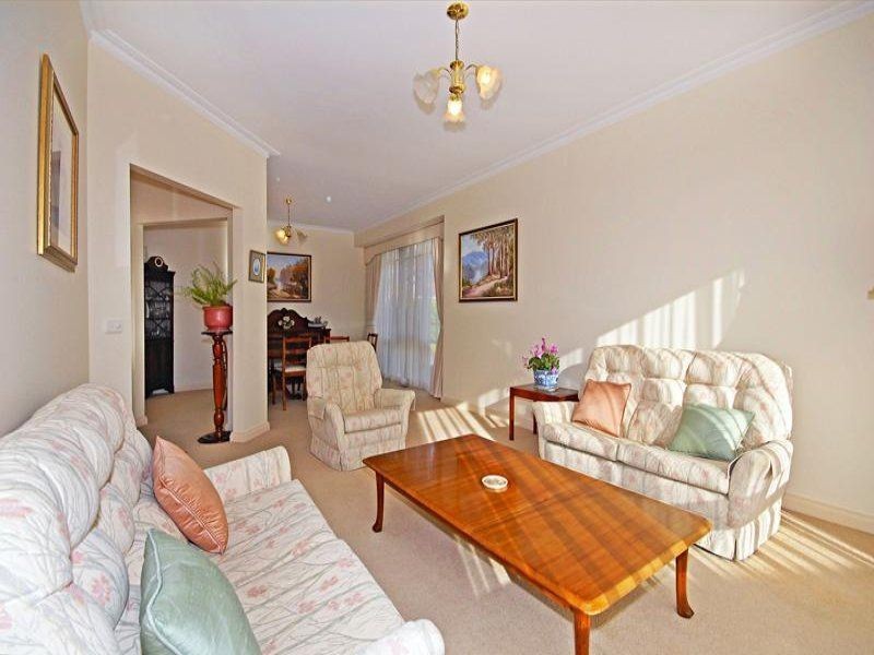 1/9-11 St Albans Street, Mount Waverley VIC 3149