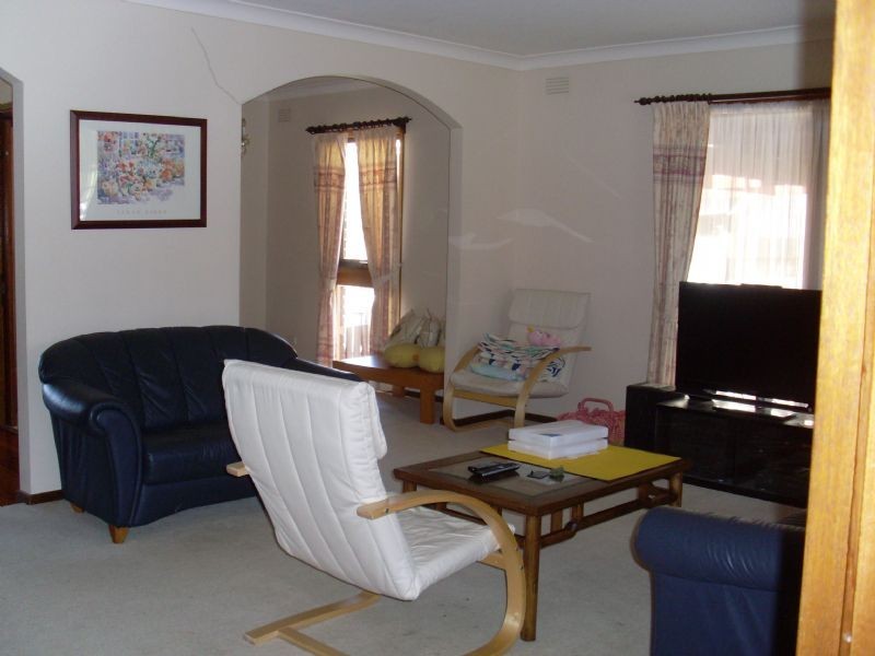 14 Guinevere Parade, Glen Waverley VIC 3150