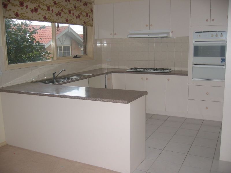 2/35 Lee Avenue, Mount Waverley VIC 3149