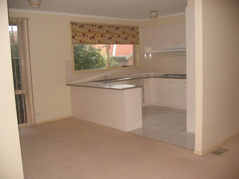 2/35 Lee Avenue, Mount Waverley VIC 3149