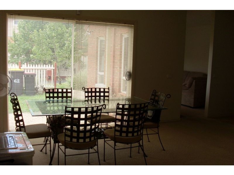6/1 McKelvie Court, Glen Waverley VIC 3150