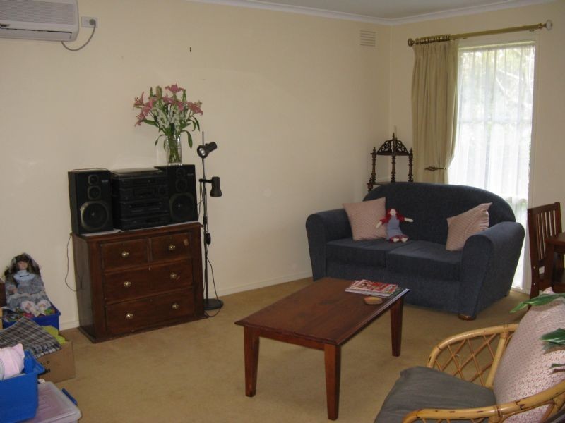 1/6 Ealing Court, Glen Waverley VIC 3150