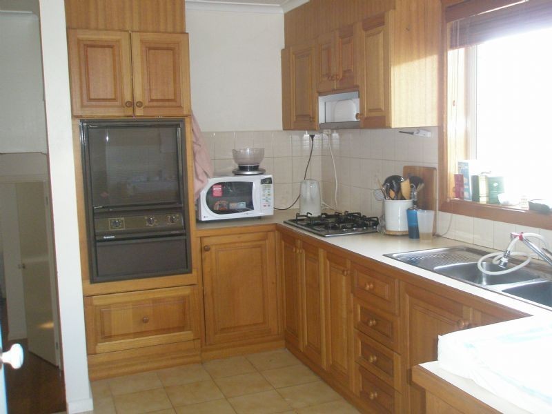 2/140 Springvale Road, Glen Waverley VIC 3150