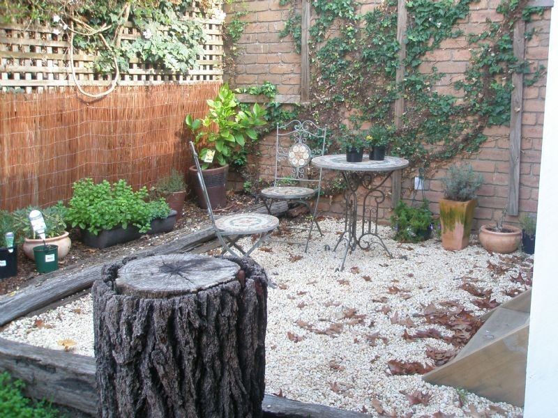 2/140 Springvale Road, Glen Waverley VIC 3150