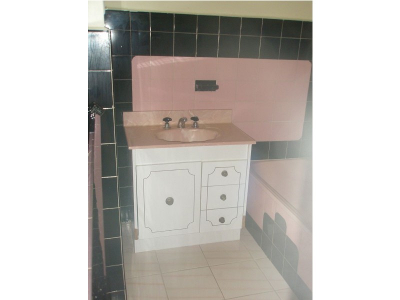 94 Leeds Road, Mount Waverley VIC 3149