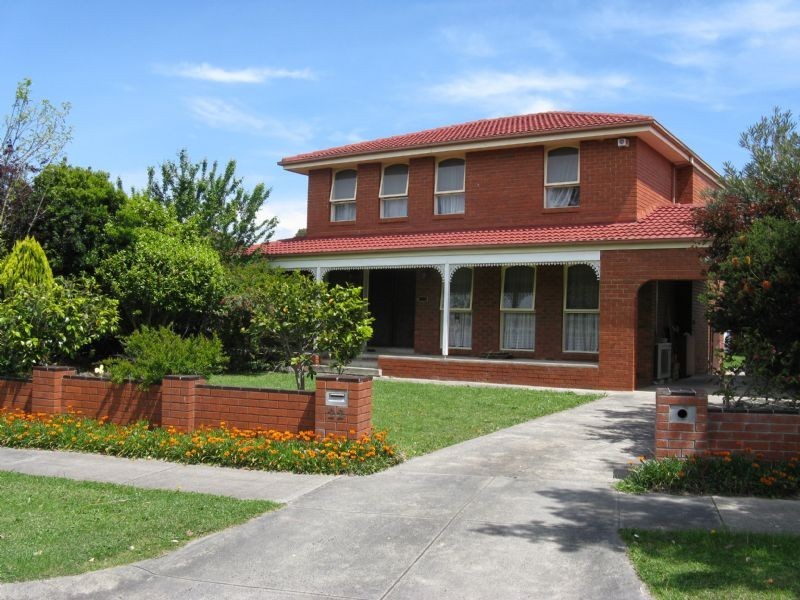 22 Annandale Crescent, Glen Waverley VIC 3150