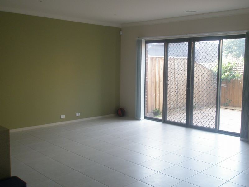 13 Ardenne Close, Burwood VIC 3125