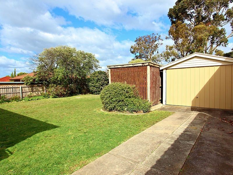 24 Munro Avenue, Mount Waverley VIC 3149