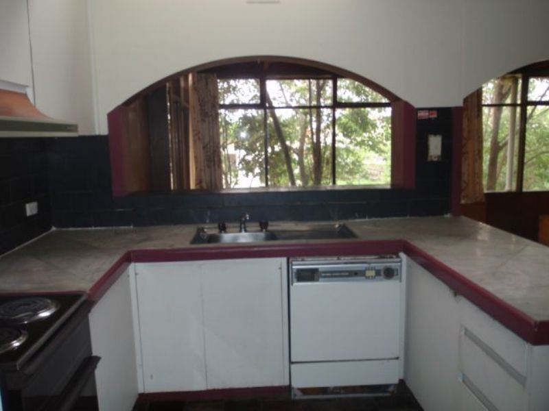 18 Willow Avenue, Mount Waverley VIC 3149