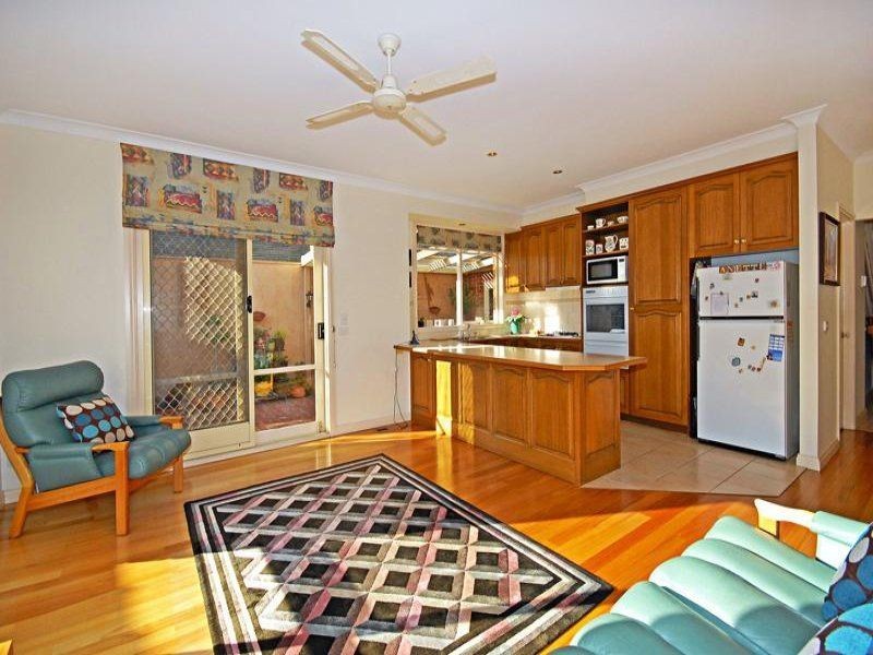 1/9-11 St Albans Street, Mount Waverley VIC 3149