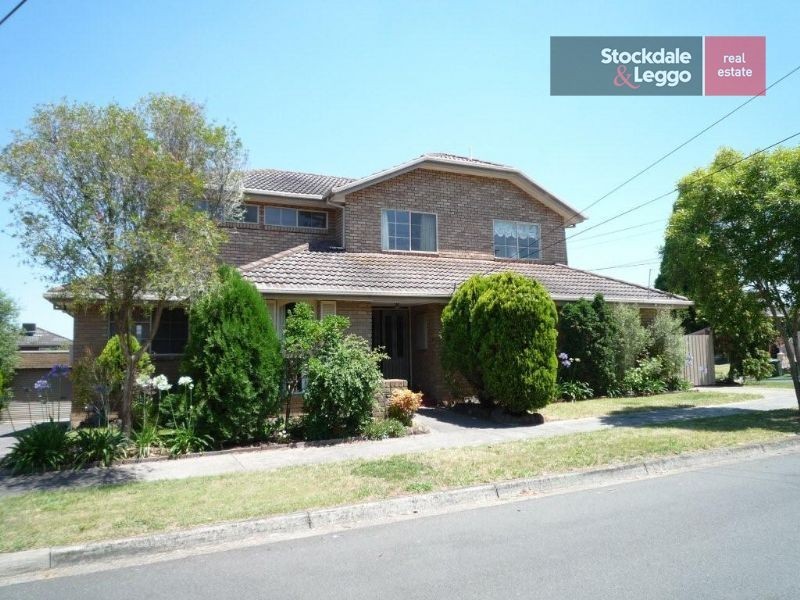 1 Hollygreen Drive, Wheelers Hill VIC 3150