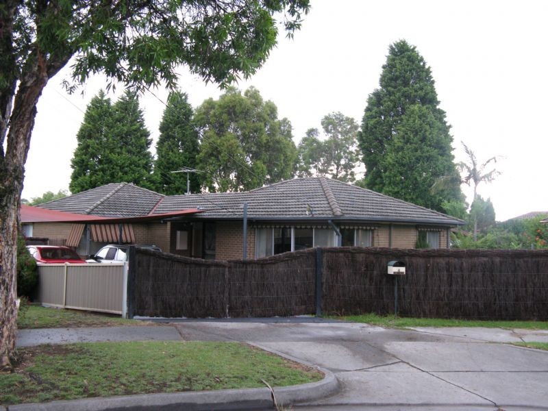 4 Rydal Place, Wheelers Hill VIC 3150