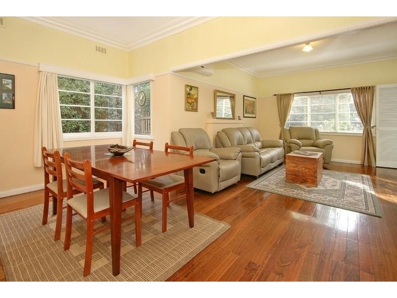6 The Boulevard, Glen Waverley VIC 3150