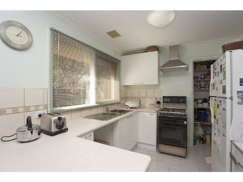 20 Kingsley Grove, Mount Waverley VIC 3149