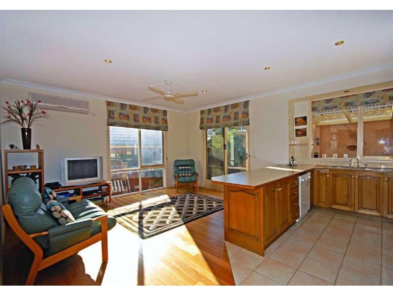 1/9-11 St Albans Street, Mount Waverley VIC 3149