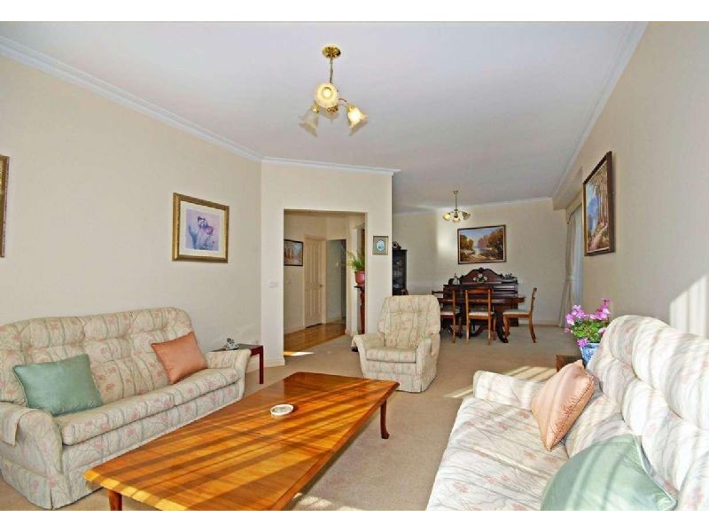 1/9-11 St Albans Street, Mount Waverley VIC 3149