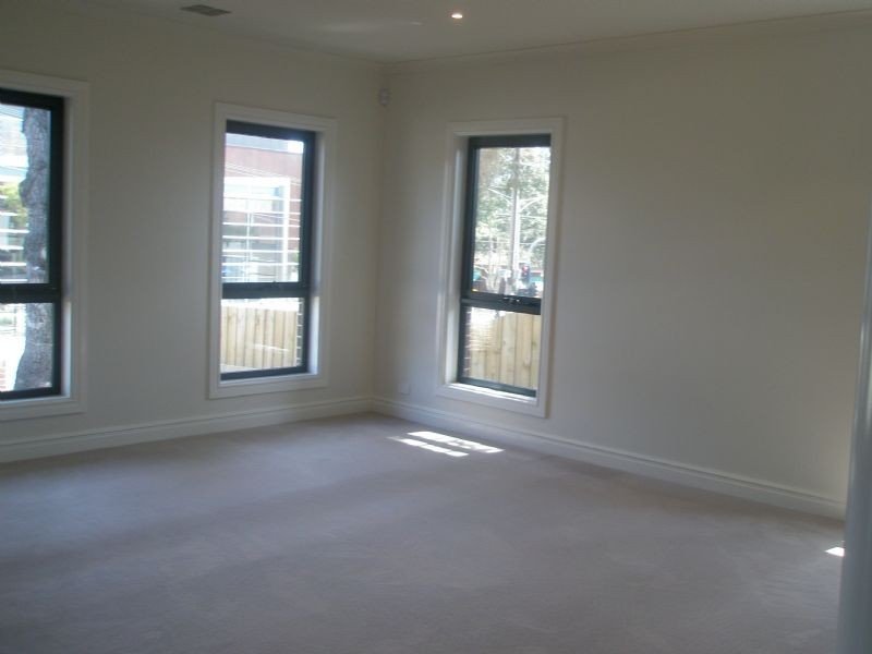 1/647 High Street Road, Glen Waverley VIC 3150