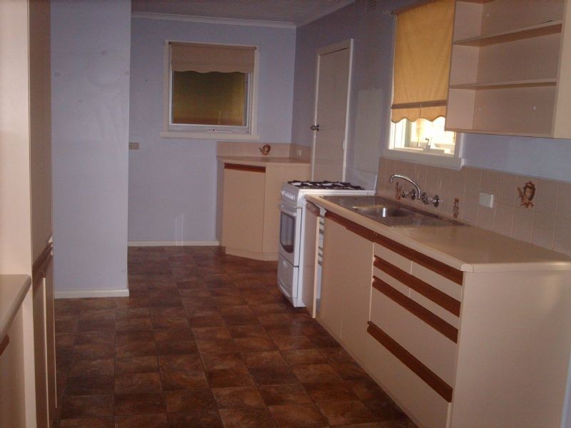 9 Avonhurst Drive, Glen Waverley VIC 3150