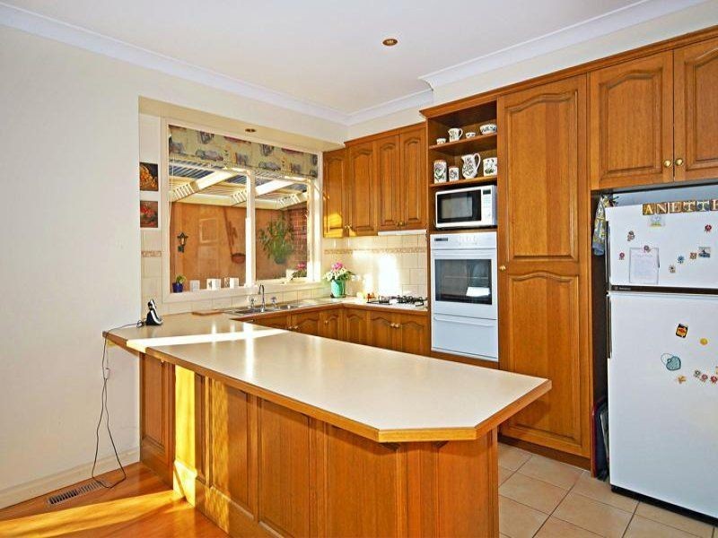 1/9-11 St Albans Street, Mount Waverley VIC 3149