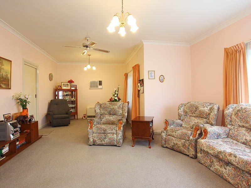 24 Munro Avenue, Mount Waverley VIC 3149