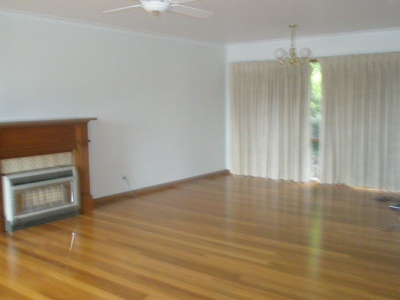 34 Carrol Grove, Mount Waverley VIC 3149