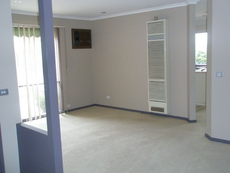 2/196 Lawrence Road, Mount Waverley VIC 3149