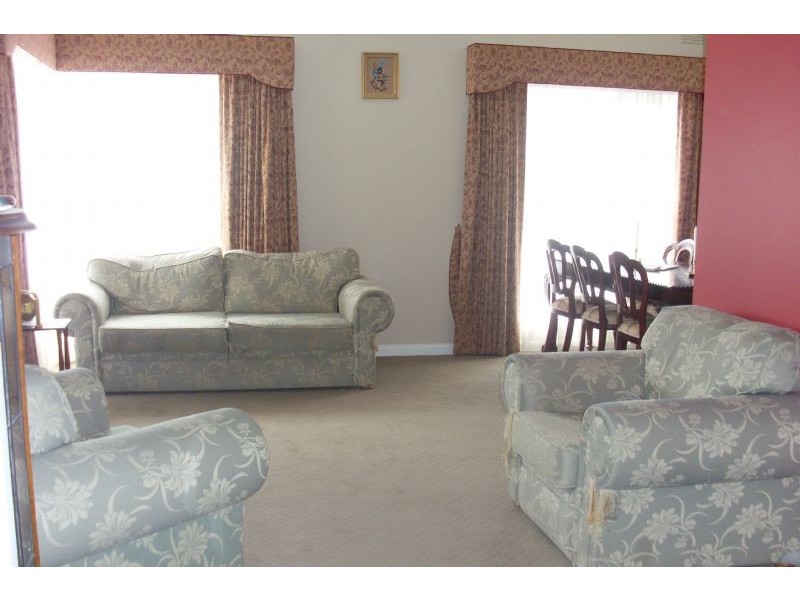 68 Price Avenue, Mount Waverley VIC 3149