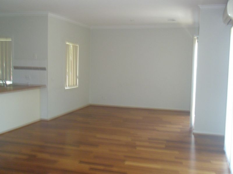 1/22 Tulloch Grove, Glen Waverley VIC 3150