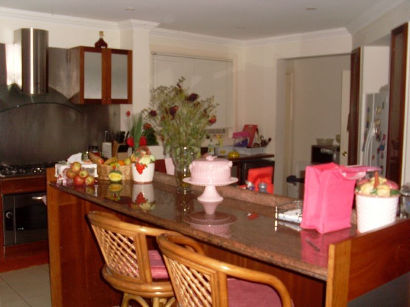 2 Colley Grove, Glen Waverley VIC 3150