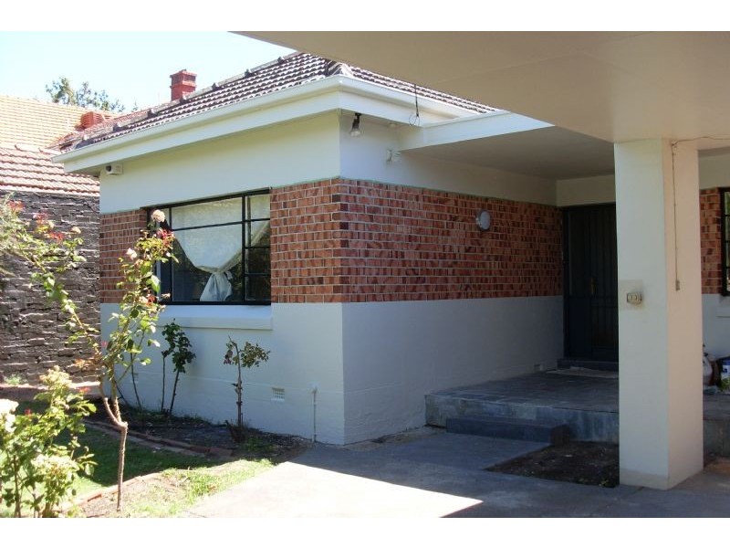 4 Newbay Crescent, Brighton VIC 3186