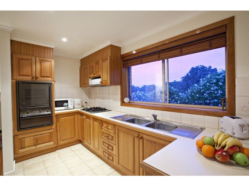 2/140 Springvale Road, Glen Waverley VIC 3150