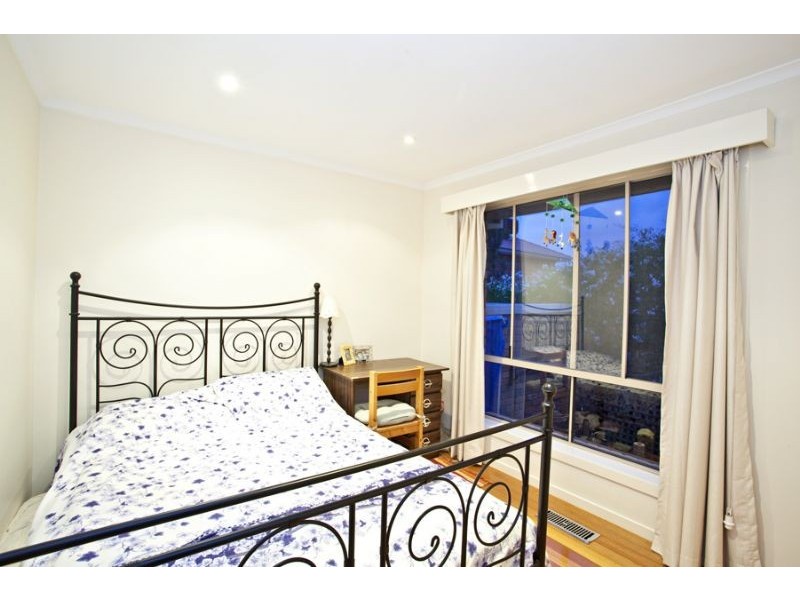 2/140 Springvale Road, Glen Waverley VIC 3150