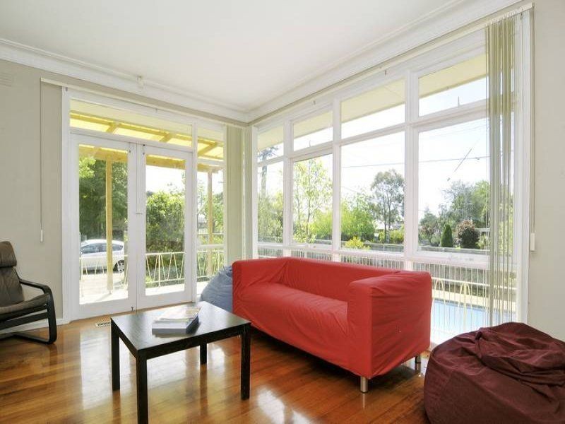 32 Lenna Street, Burwood East VIC 3151